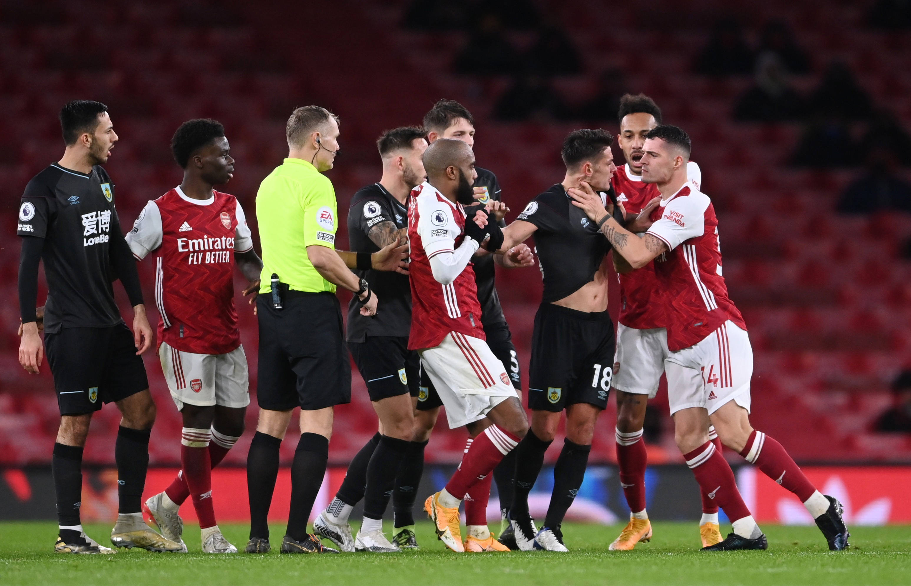 我们揭示了 我们揭示了